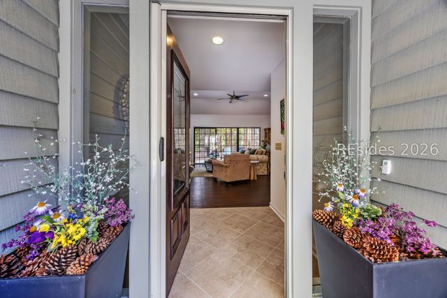 9 Water Thrush Pl, Hilton Head Island, SC 29926