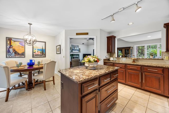 9 Water Thrush Pl, Hilton Head Island, SC 29926