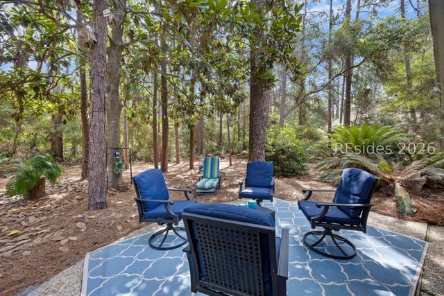 9 Water Thrush Pl, Hilton Head Island, SC 29926