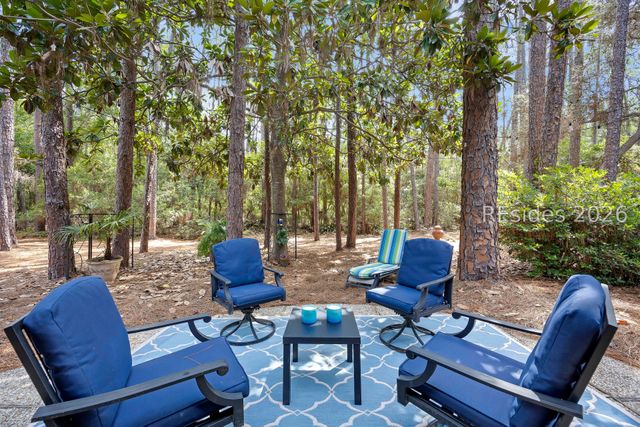 9 Water Thrush Pl, Hilton Head Island, SC 29926