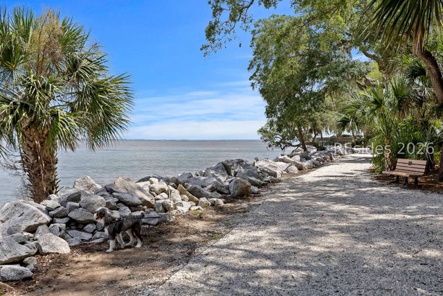 9 Water Thrush Pl, Hilton Head Island, SC 29926
