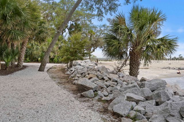 9 Water Thrush Pl, Hilton Head Island, SC 29926