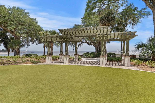 9 Water Thrush Pl, Hilton Head Island, SC 29926