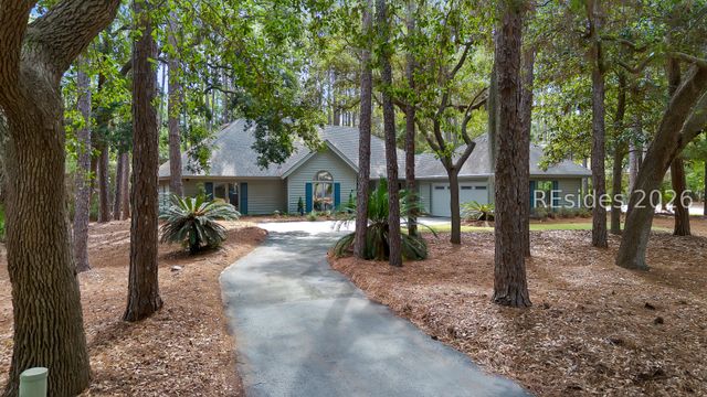9 Water Thrush Pl, Hilton Head Island, SC 29926