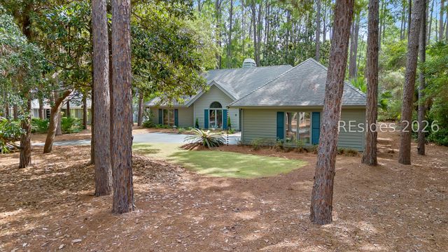 9 Water Thrush Pl, Hilton Head Island, SC 29926