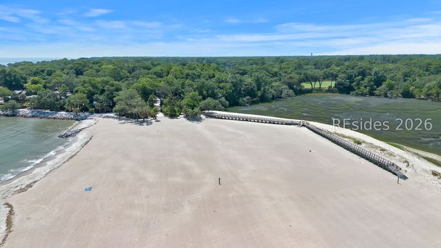 9 Water Thrush Pl, Hilton Head Island, SC 29926