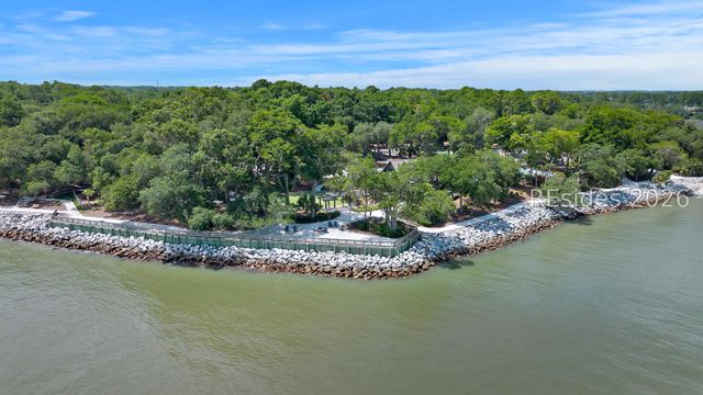 9 Water Thrush Pl, Hilton Head Island, SC 29926