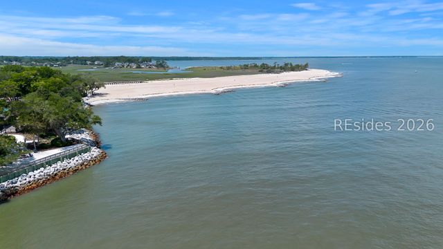 9 Water Thrush Pl, Hilton Head Island, SC 29926