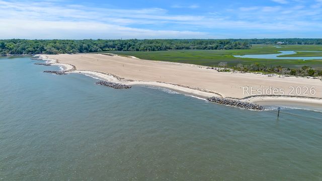 9 Water Thrush Pl, Hilton Head Island, SC 29926