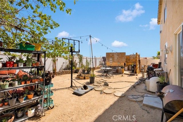 15668 Deep Canyon Lane, Victorville, CA 92394