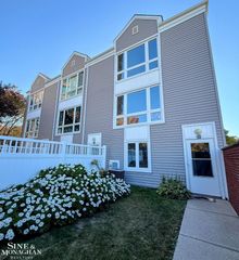 3305 Jib Lane, Detroit, MI 48207