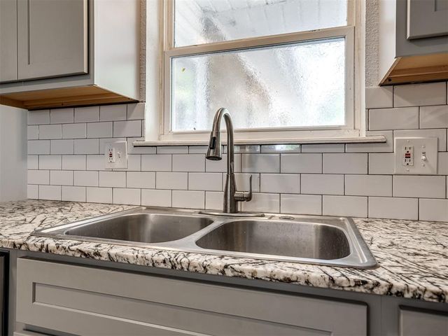 8900 S Hillcrest Drive, Oklahoma City, OK 73159