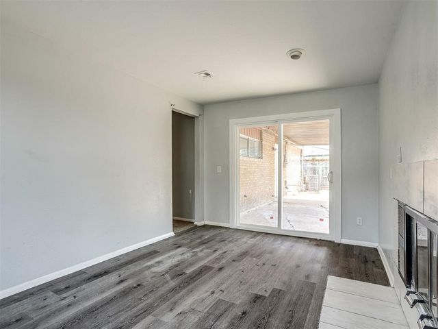 8900 S Hillcrest Drive, Oklahoma City, OK 73159