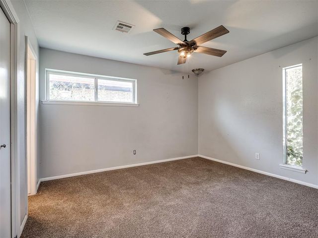 8900 S Hillcrest Drive, Oklahoma City, OK 73159