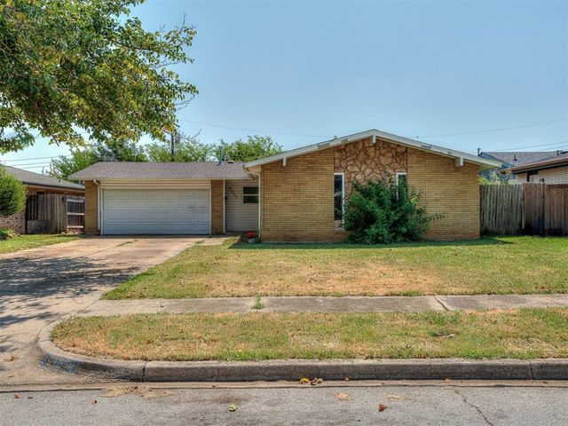 8900 S Hillcrest Drive, Oklahoma City, OK 73159