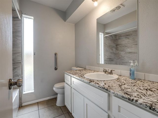 8900 S Hillcrest Drive, Oklahoma City, OK 73159