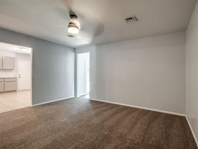 8900 S Hillcrest Drive, Oklahoma City, OK 73159