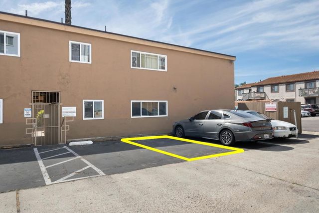 5510 Adelaide Avenue 3, San Diego, CA 92115