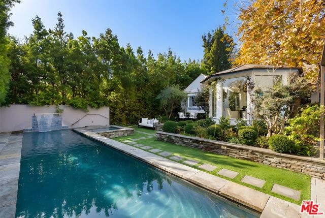 11948 S Saltair Terrace, Los Angeles, CA 90049