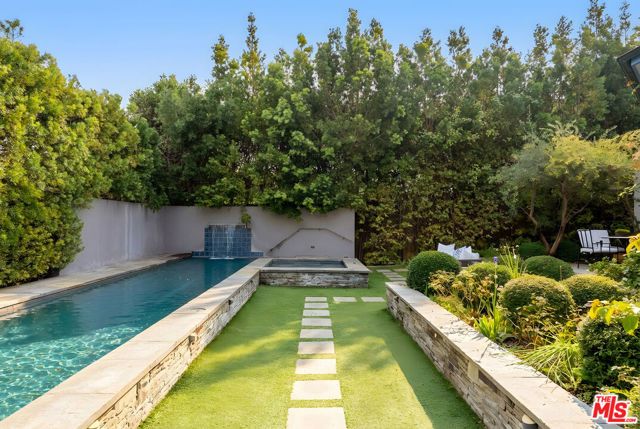 11948 S Saltair Terrace, Los Angeles, CA 90049