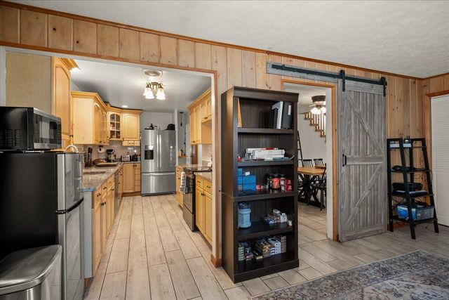 15908 N Azure Dr, Spokane, WA 99208