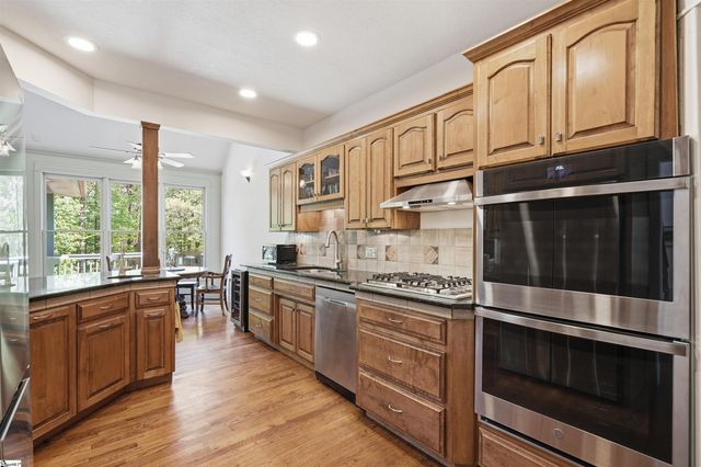 2190 Landrum Mill Road, Campobello, SC 29322