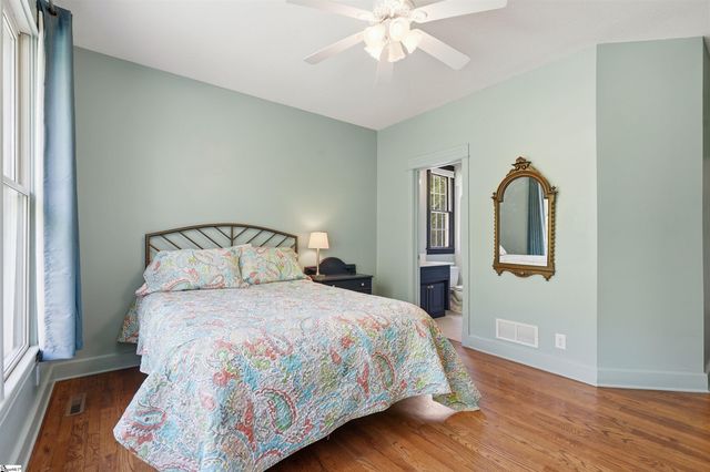 2190 Landrum Mill Road, Campobello, SC 29322