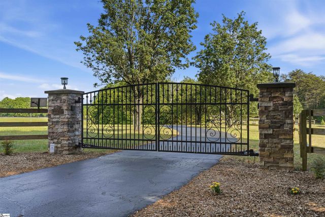 2190 Landrum Mill Road, Campobello, SC 29322