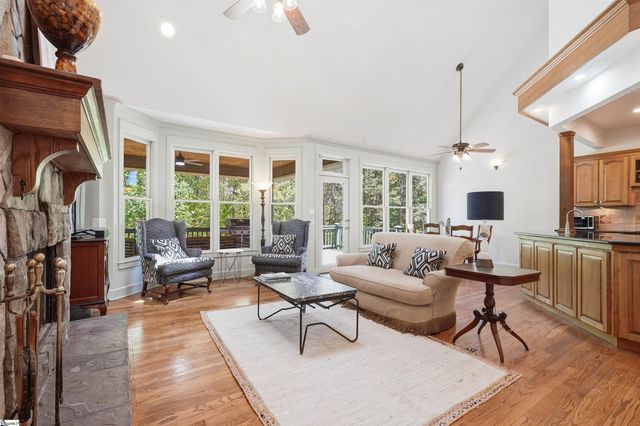 2190 Landrum Mill Road, Campobello, SC 29322