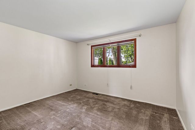 1804 Syracuse Lane, Schaumburg, IL 60193