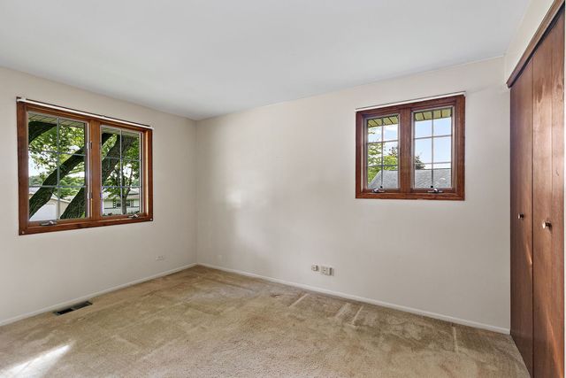 1804 Syracuse Lane, Schaumburg, IL 60193