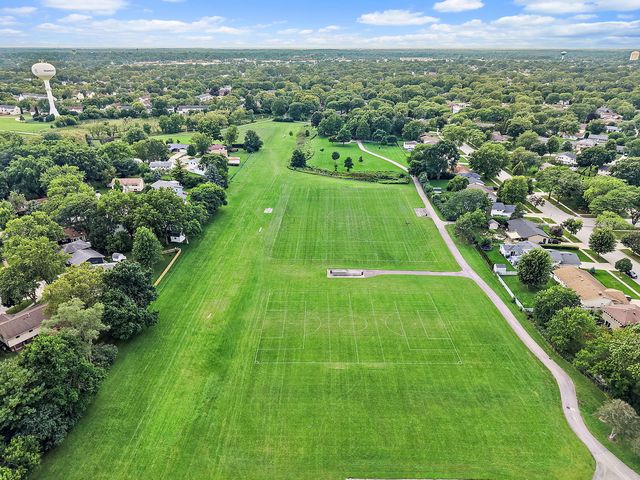 1804 Syracuse Lane, Schaumburg, IL 60193