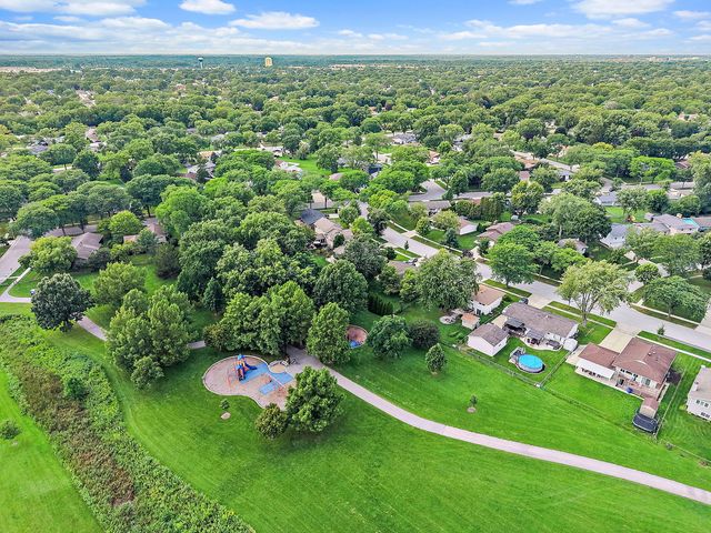 1804 Syracuse Lane, Schaumburg, IL 60193