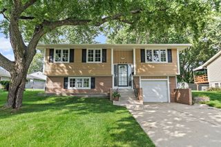 1804 Syracuse Lane, Schaumburg, IL 60193