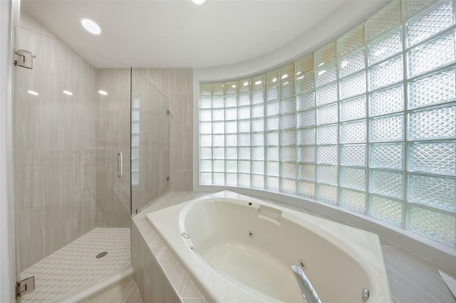 504 STRATFIELD DRIVE, Lutz, FL 33549
