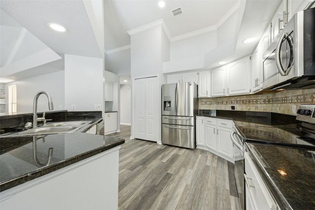 504 STRATFIELD DRIVE, Lutz, FL 33549