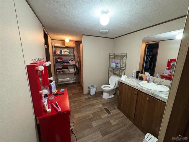 1510 Canyon Drive, Weslaco, TX 78599