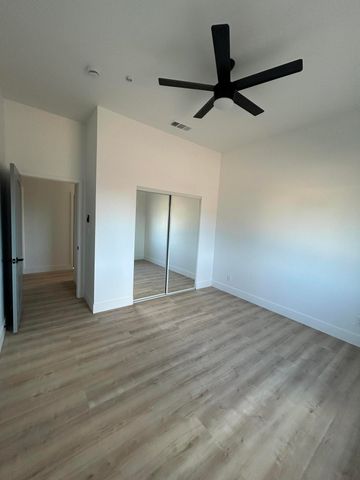 8225 Dogwood Avenue, California City, CA 93505