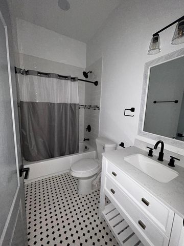 8225 Dogwood Avenue, California City, CA 93505