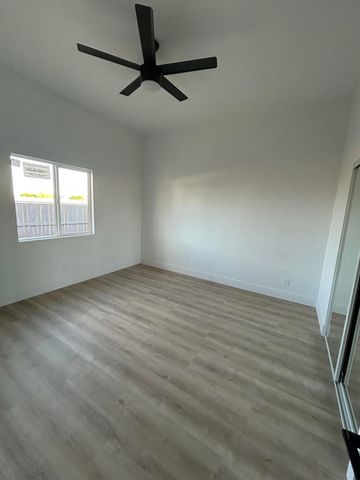 8225 Dogwood Avenue, California City, CA 93505