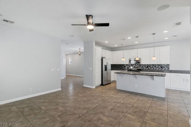 5016 Crimson Mare Road, Las Vegas, NV 89139
