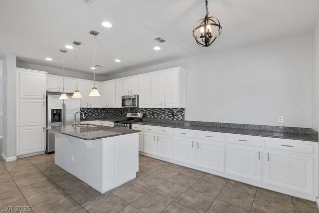 5016 Crimson Mare Road, Las Vegas, NV 89139