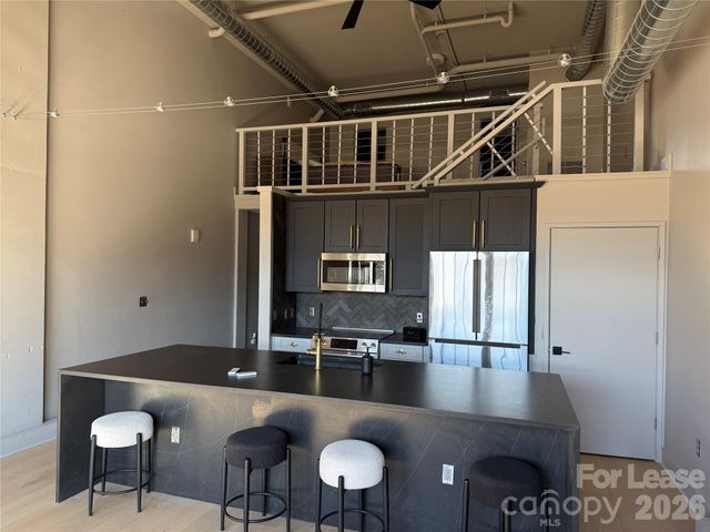 715 N Graham Street 207, Charlotte, NC 28202