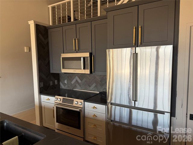 715 N Graham Street 207, Charlotte, NC 28202