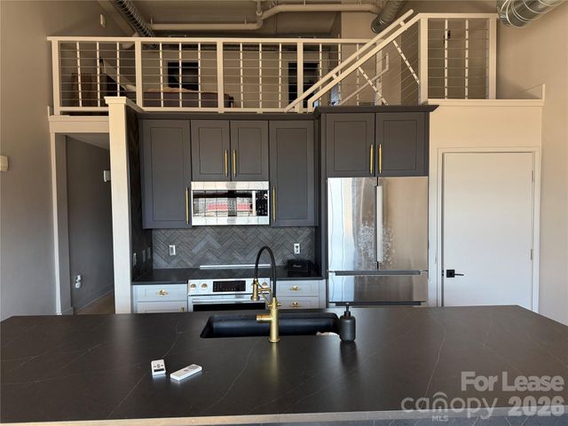 715 N Graham Street 207, Charlotte, NC 28202