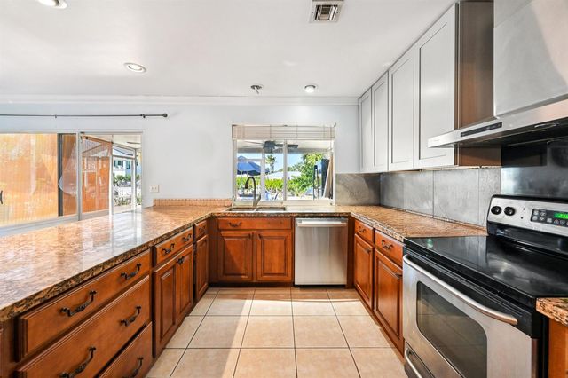 605 Inlet Road, North Palm Beach, FL 33408