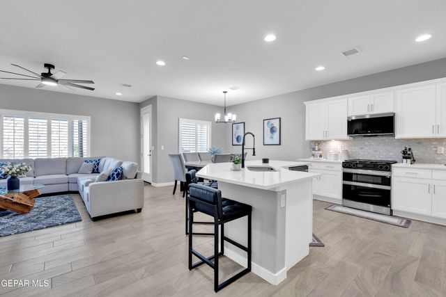 12781 Kingsbury Avenue, El Paso, TX 79928