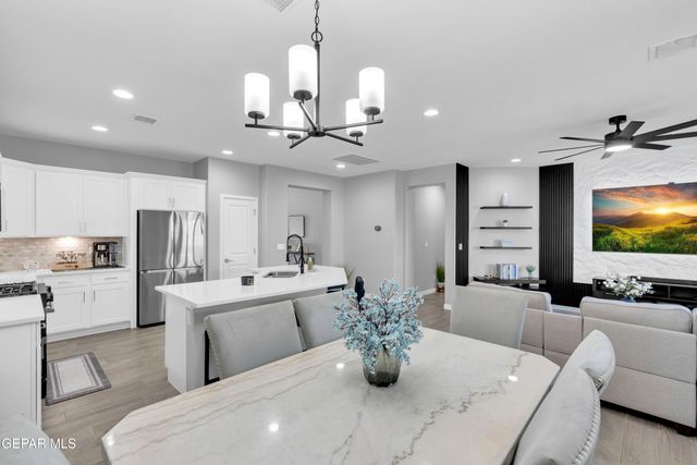 12781 Kingsbury Avenue, El Paso, TX 79928