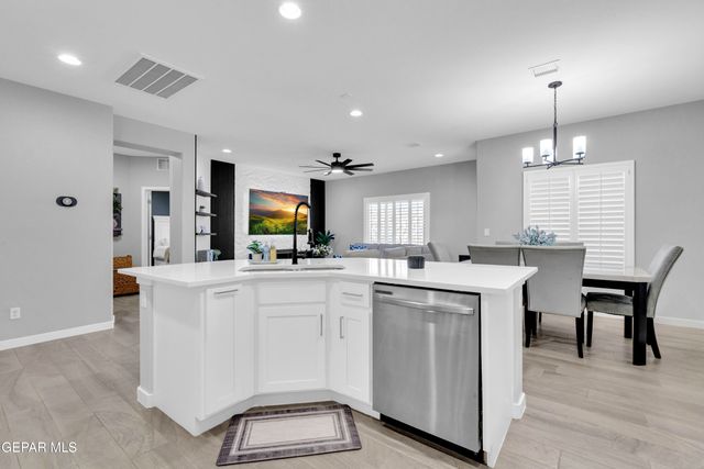 12781 Kingsbury Avenue, El Paso, TX 79928