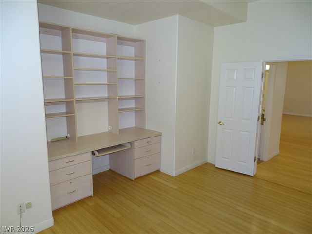 2120 Waterbury Lane, Las Vegas, NV 89134